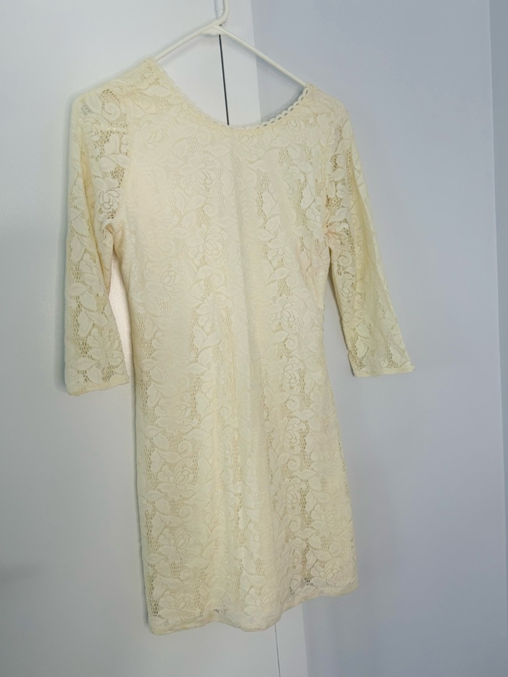 Cream Lace Long-Sleeve Sheath Dress - Women's Dress Size M with tag see mesures